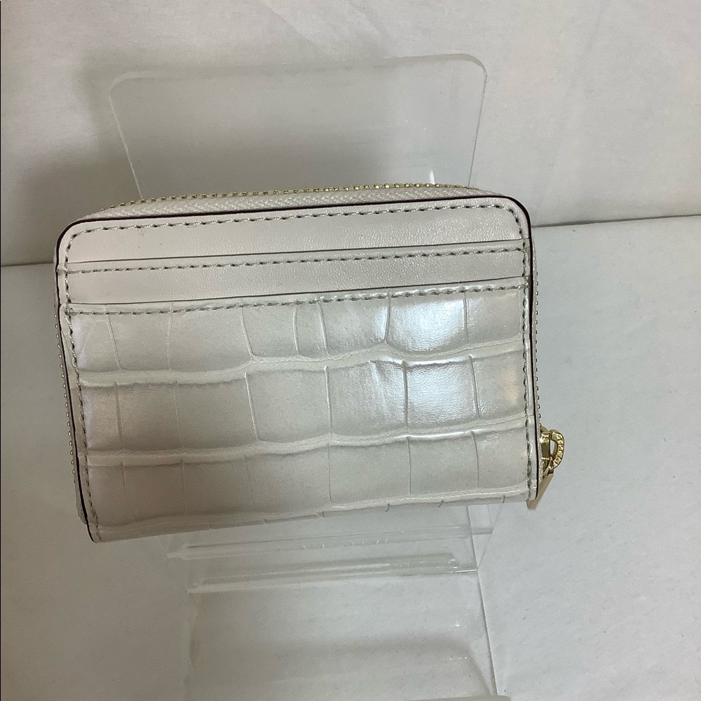 NWT Michael Kors medium card case - Picture 2 of 4